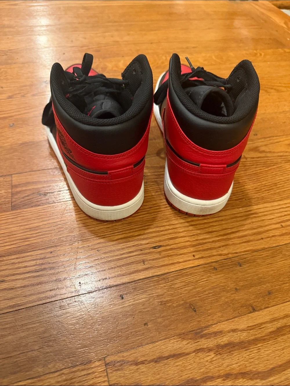 size 8.5Jordan Men’s Mid-Top Sneakers in Red and Black use no box